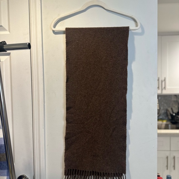 🍁😍”Fendi” Brown Wool Scarf” - Picture 3 of 8
